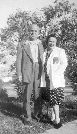 Eliza Gallup+Dick.jpg (46080 bytes)