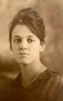 Harriet Bymers (fixed).jpg (45654 bytes)
