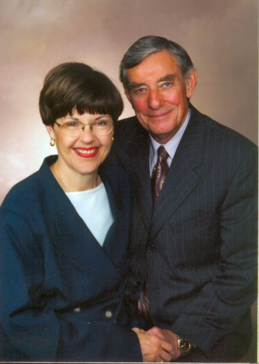 Lynn&Carol Portrate.jpg (31106 bytes)