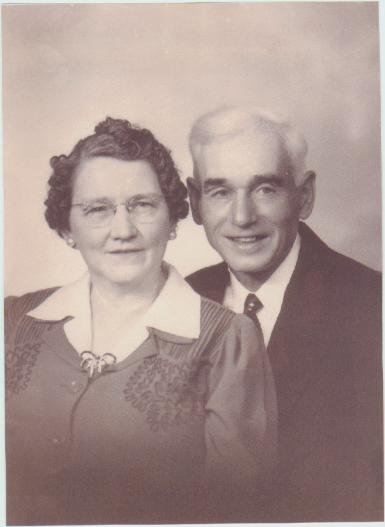 Nellie Curran Valentine & Earl Valentine.jpg (25668 bytes)