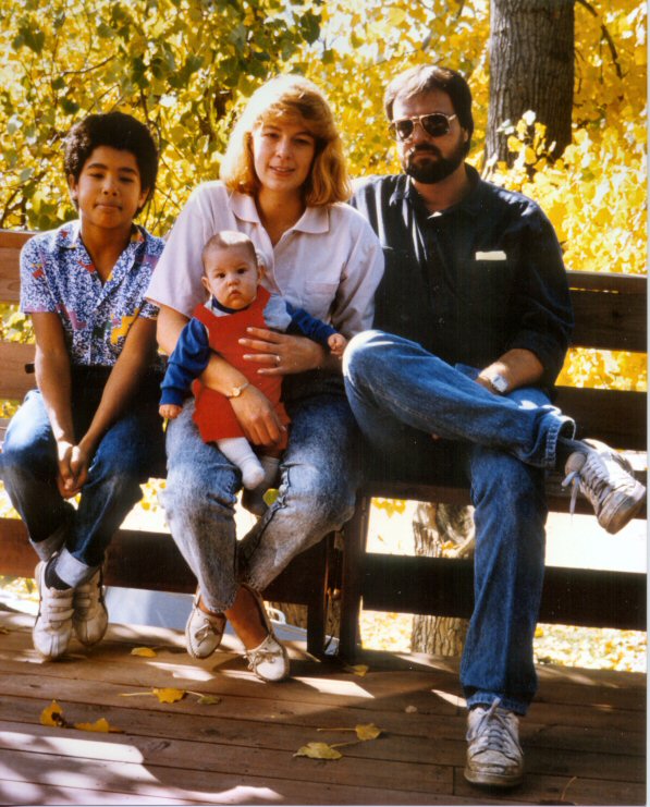 Scott Gallup Family.jpg (121628 bytes)
