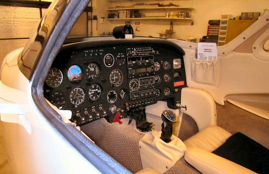 491LC - Inside Fwd.jpg (51249 bytes)